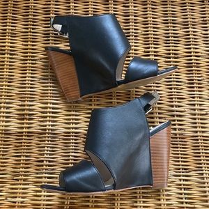 Witchery Black Leather Wedge Heels Sandals Sz 39